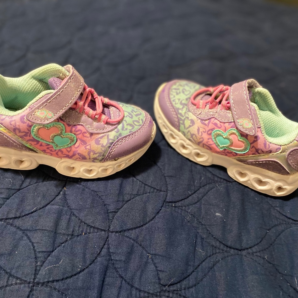 Toddler girl’s shoes